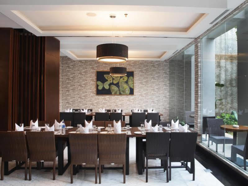 Sotis Hotel Jakarta Exterior foto